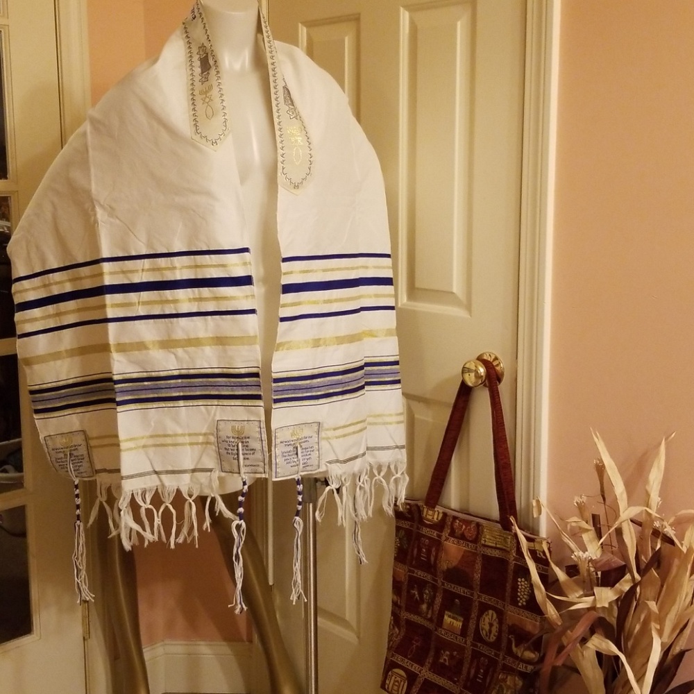 Prayer shawel